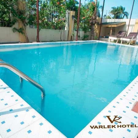 Varlek Hotel Dar es Salaam Luaran gambar