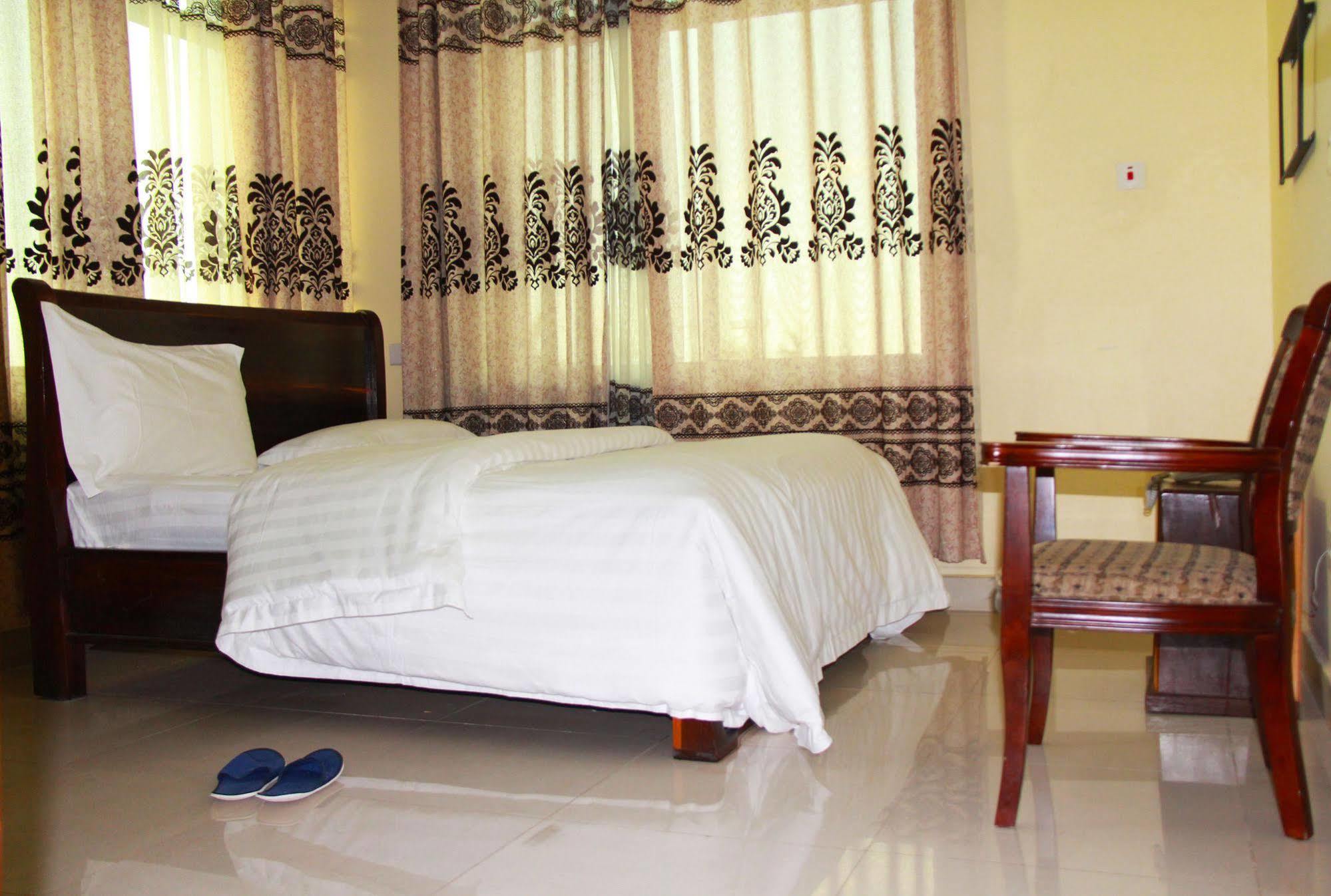 Varlek Hotel Dar es Salaam Luaran gambar