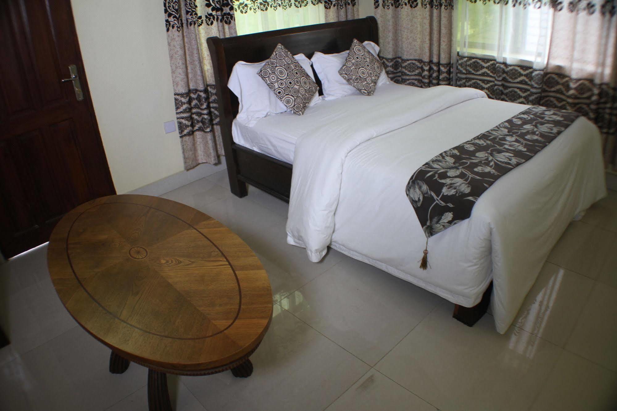 Varlek Hotel Dar es Salaam Luaran gambar