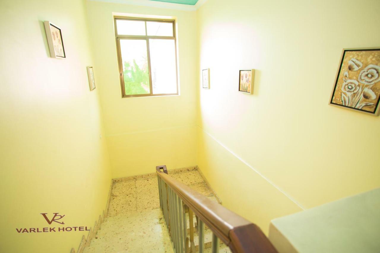 Varlek Hotel Dar es Salaam Luaran gambar