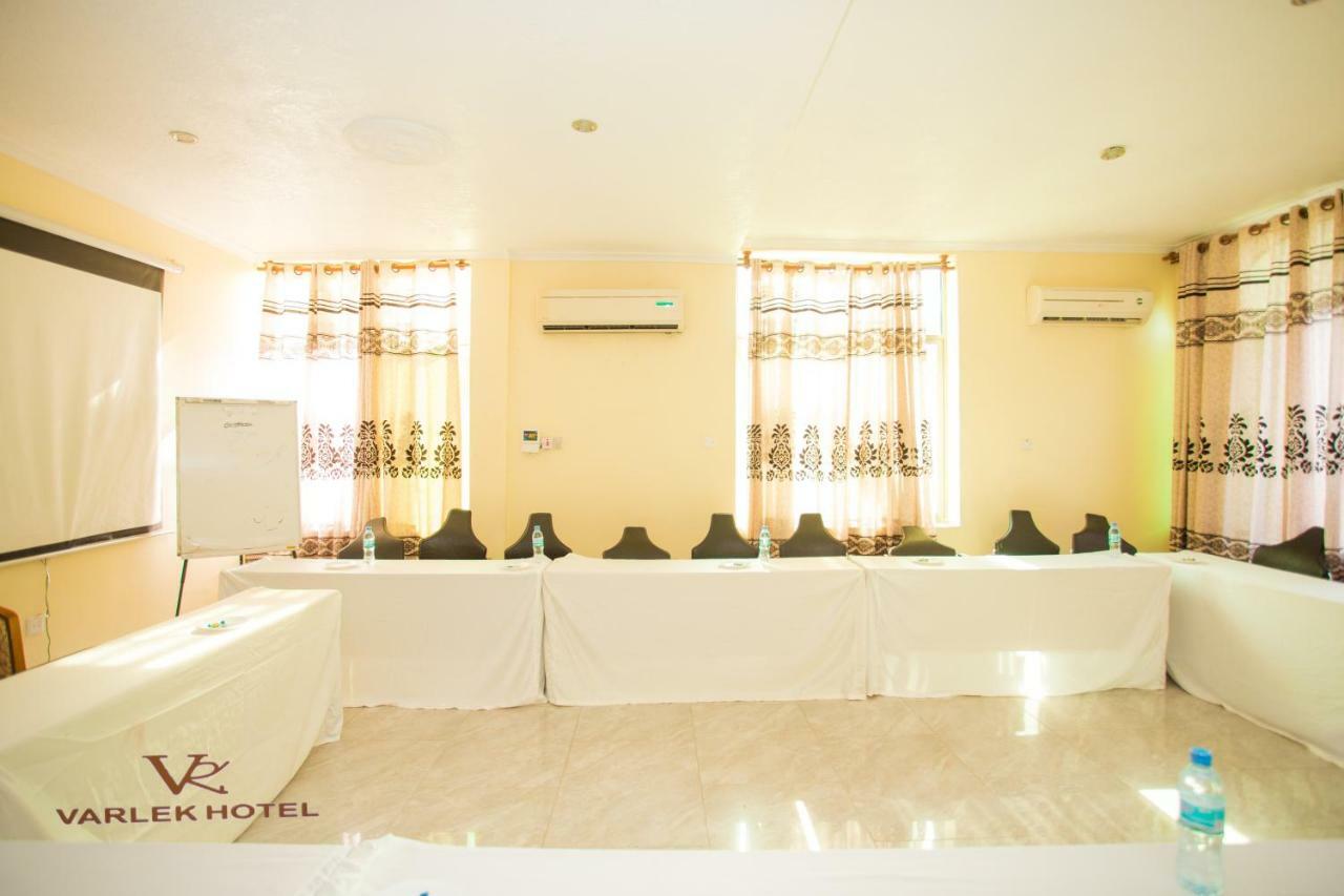 Varlek Hotel Dar es Salaam Luaran gambar