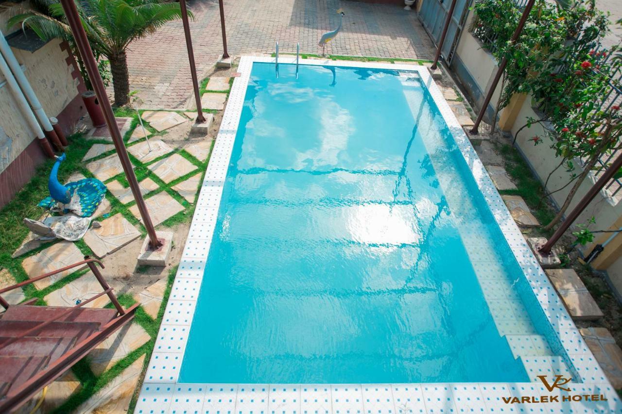Varlek Hotel Dar es Salaam Luaran gambar